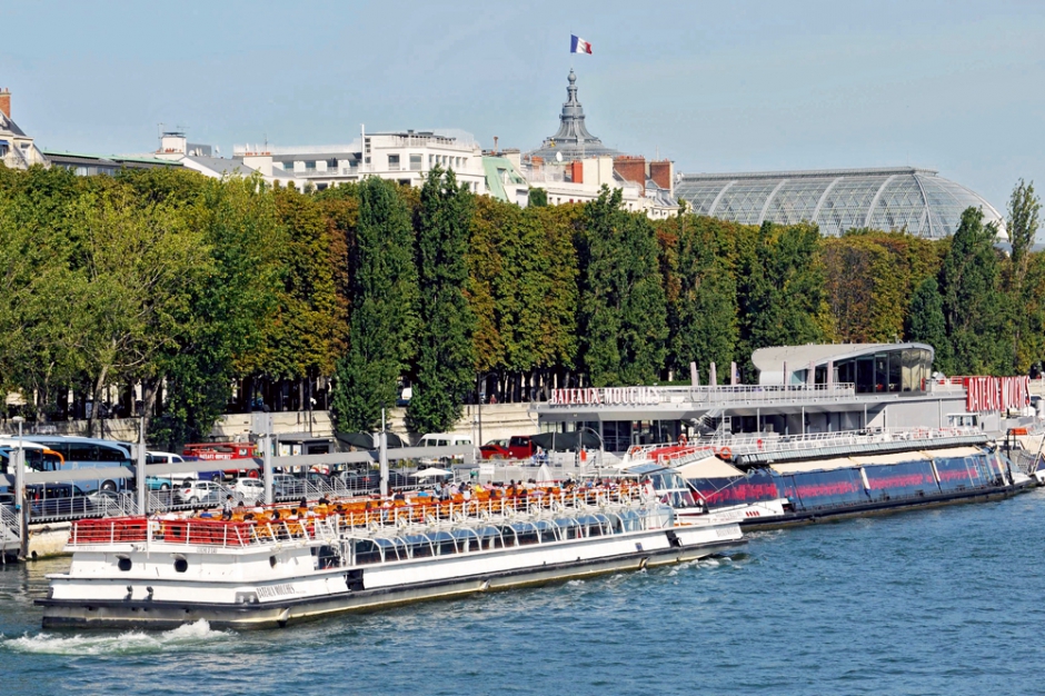 Bateaux-Mouches_landscape